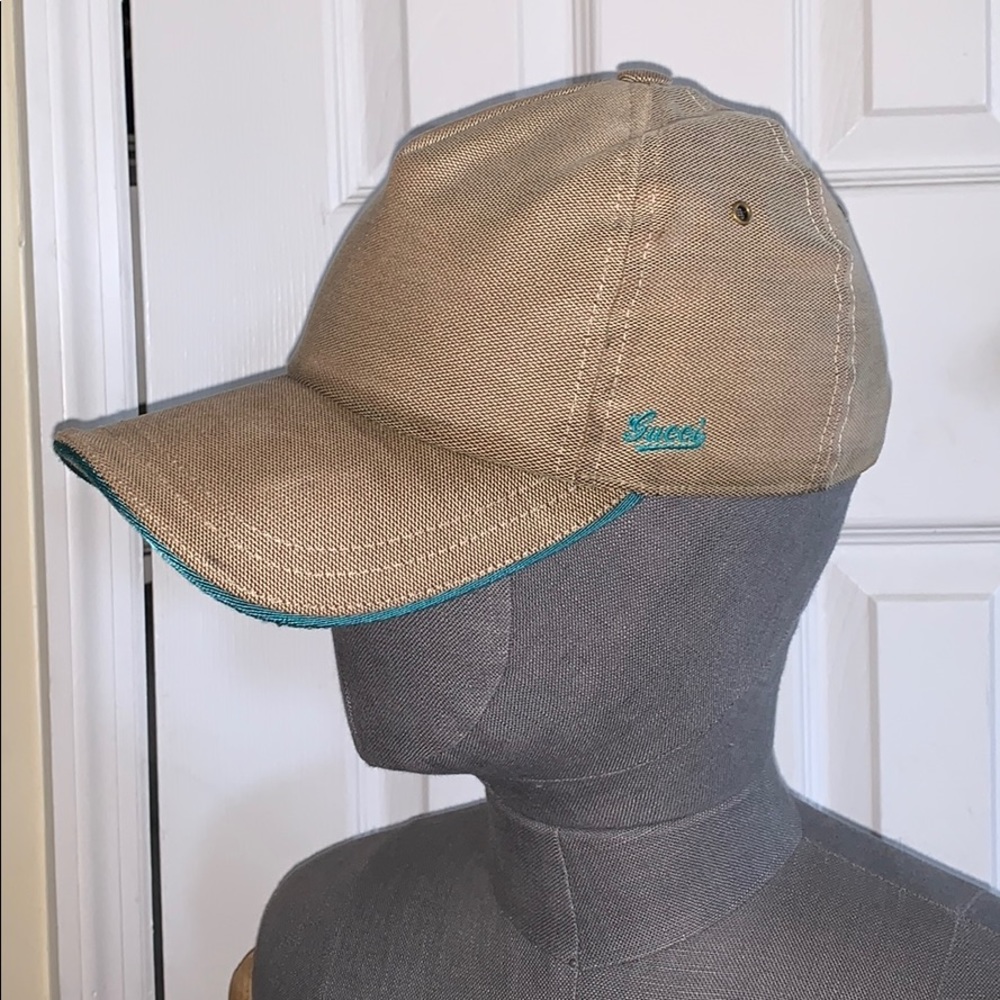 Gucci 🧢 - Picture 2 of 8